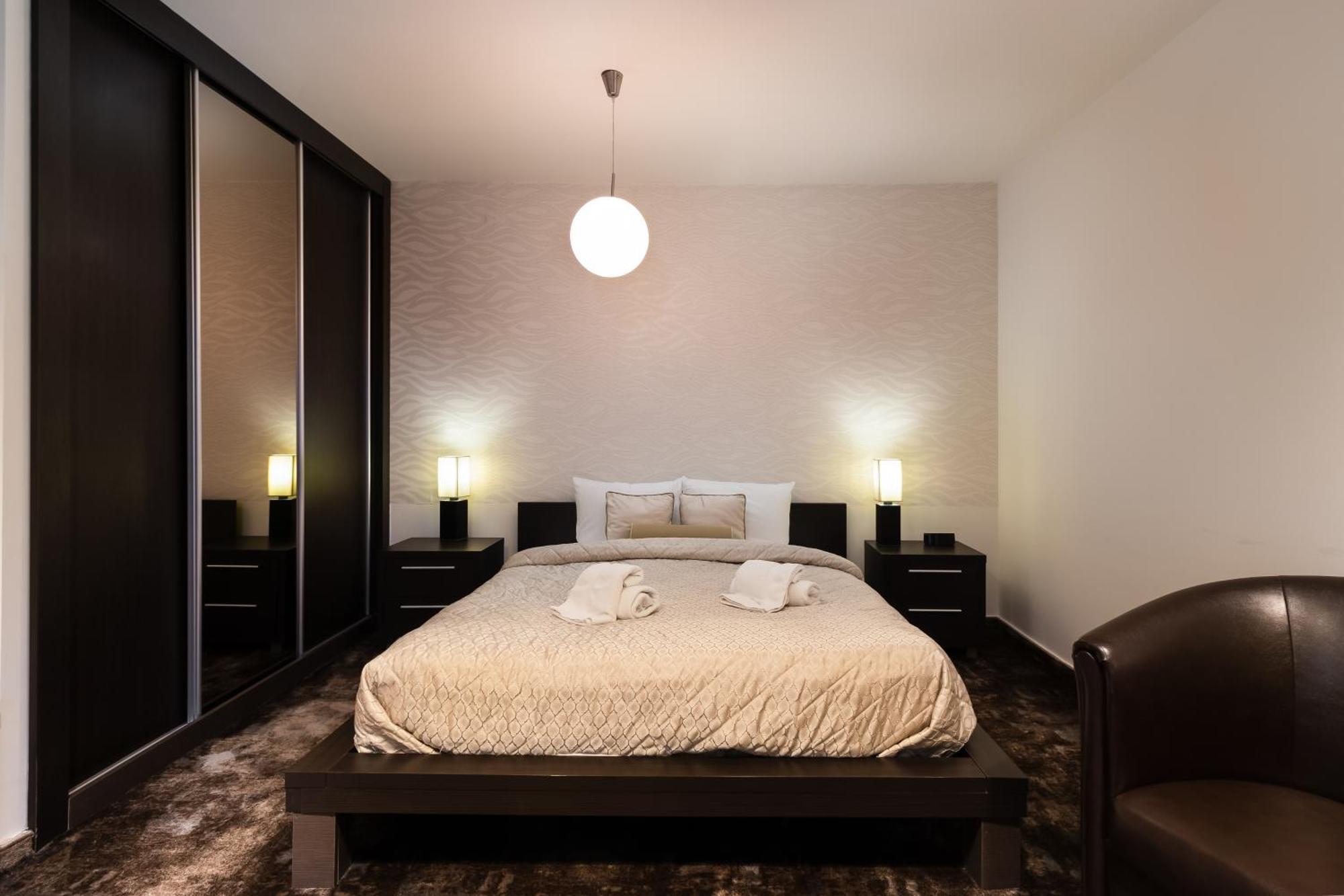 Guest House Panorama Aqualux With Free Parking Novi Sad Cameră foto